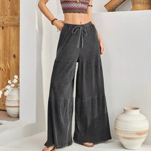 Grey Casual Women's Wide Leg Pants With Drawstring Waist And Ruffle Hem - Picture 1 of 5